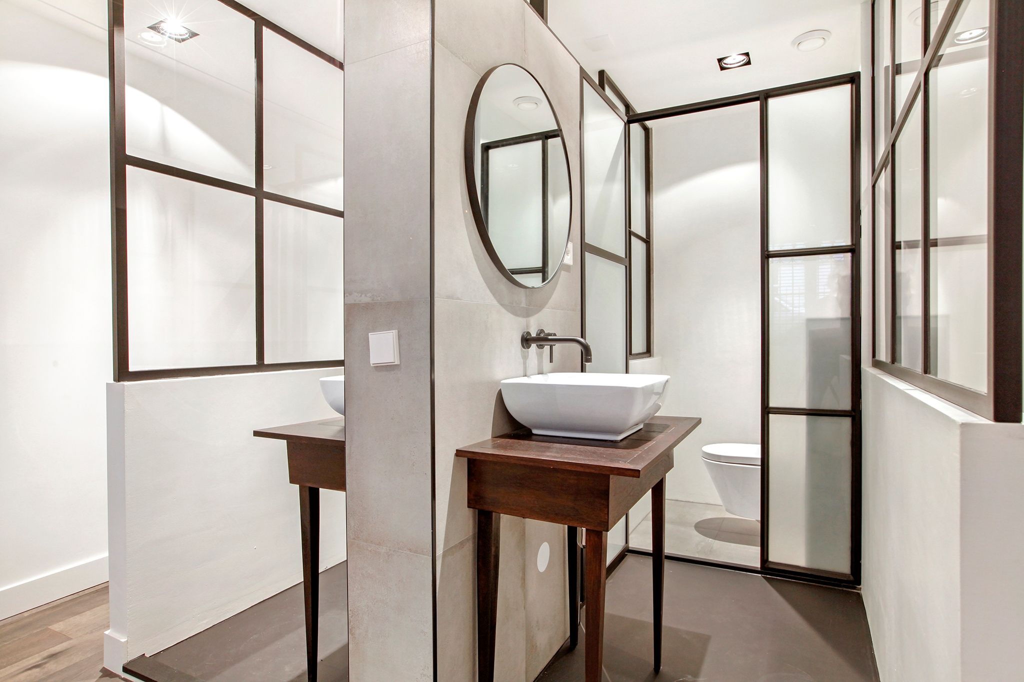 Photo 12 of Roemer Visscherstraat 11-A