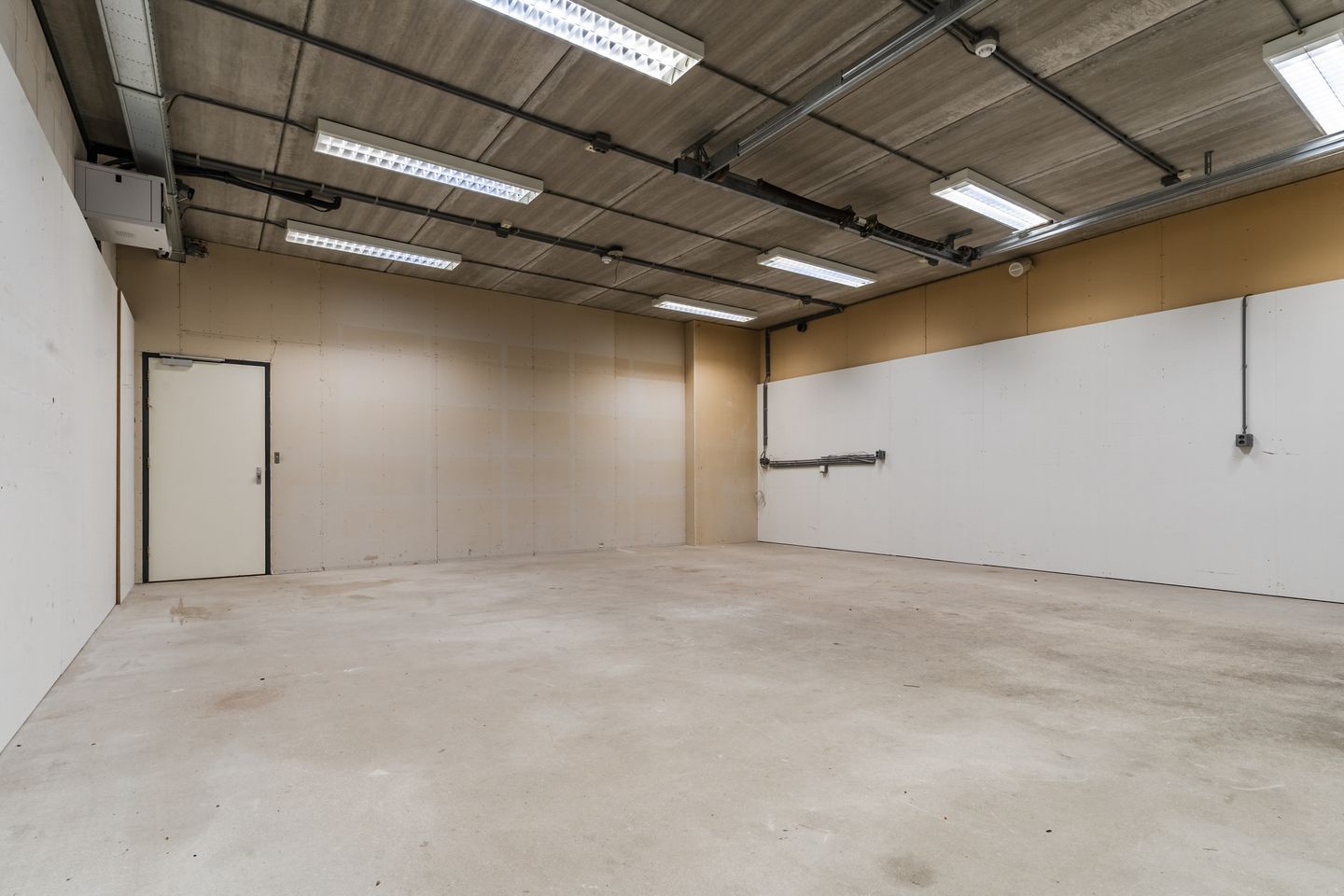 Bekijk foto 3 van Newtonstraat 44