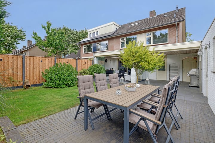 Photo 2 of Andoornstraat 18