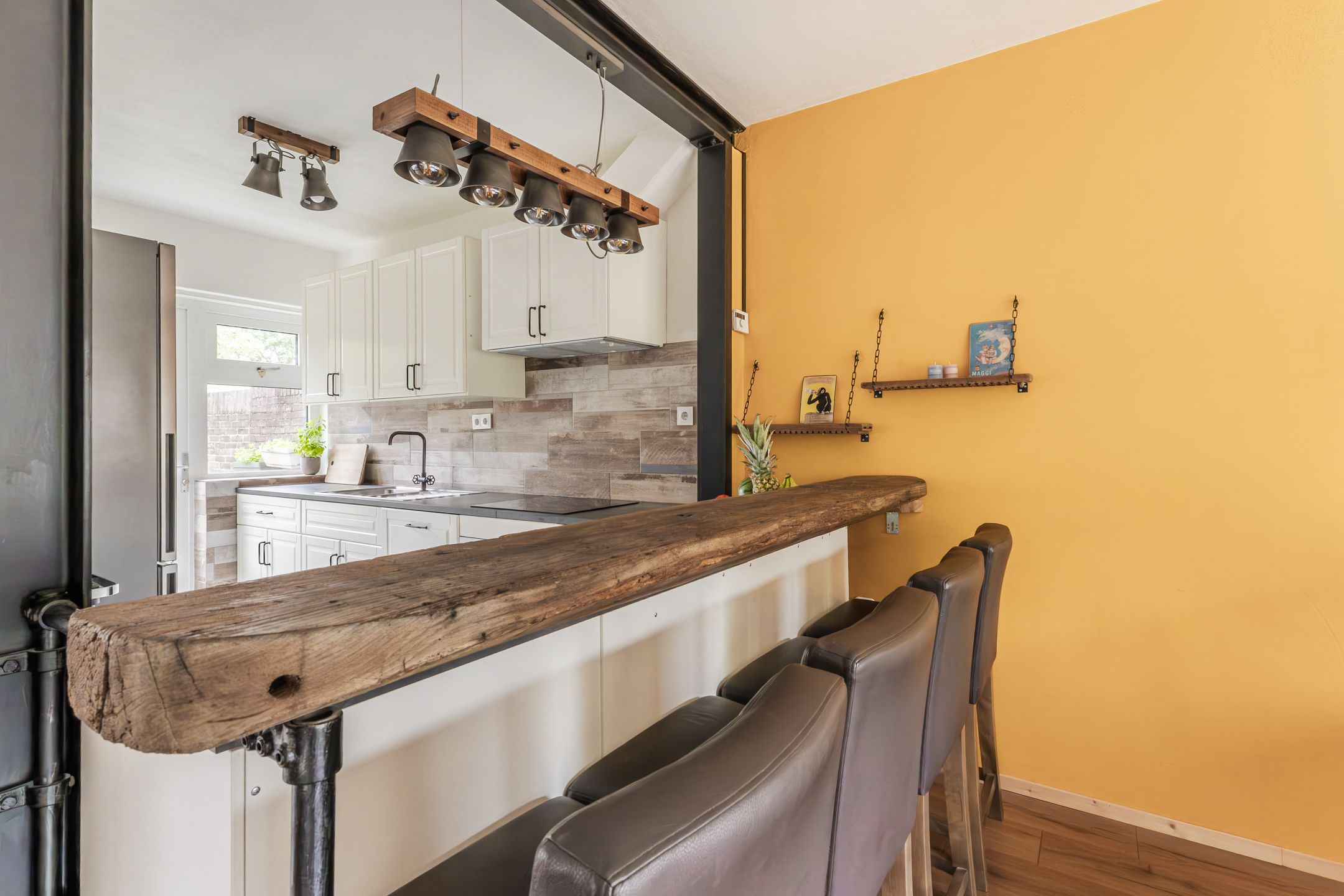 Photo 9 of Saturnus 3