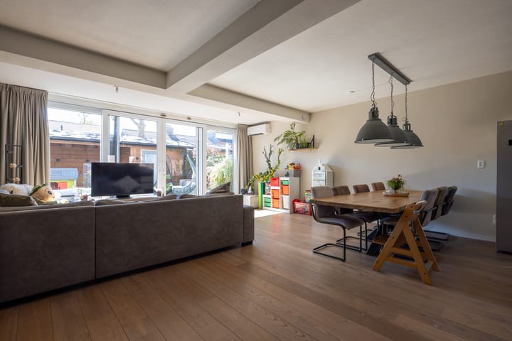de Zonnebaars 6