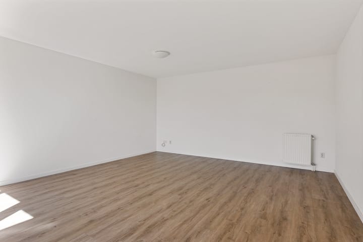 Foto 4 van Bergkampweg 1-N