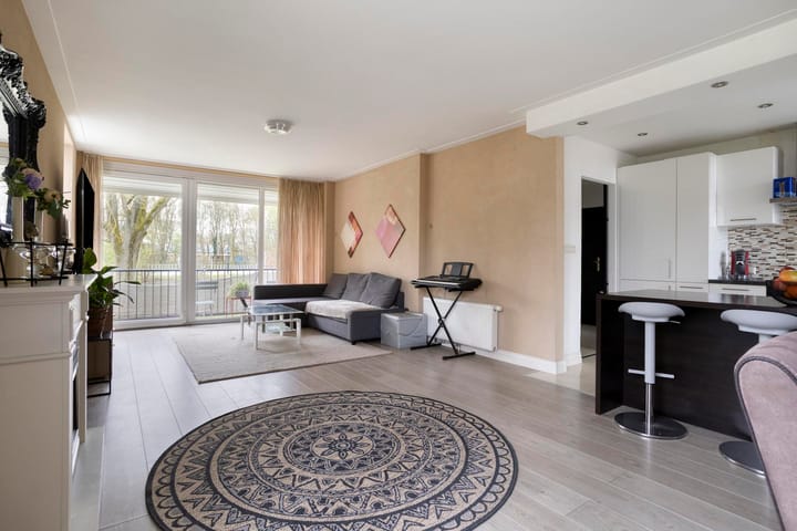 Appartement te koop: Tesselschadelaan 54, Uithoorn