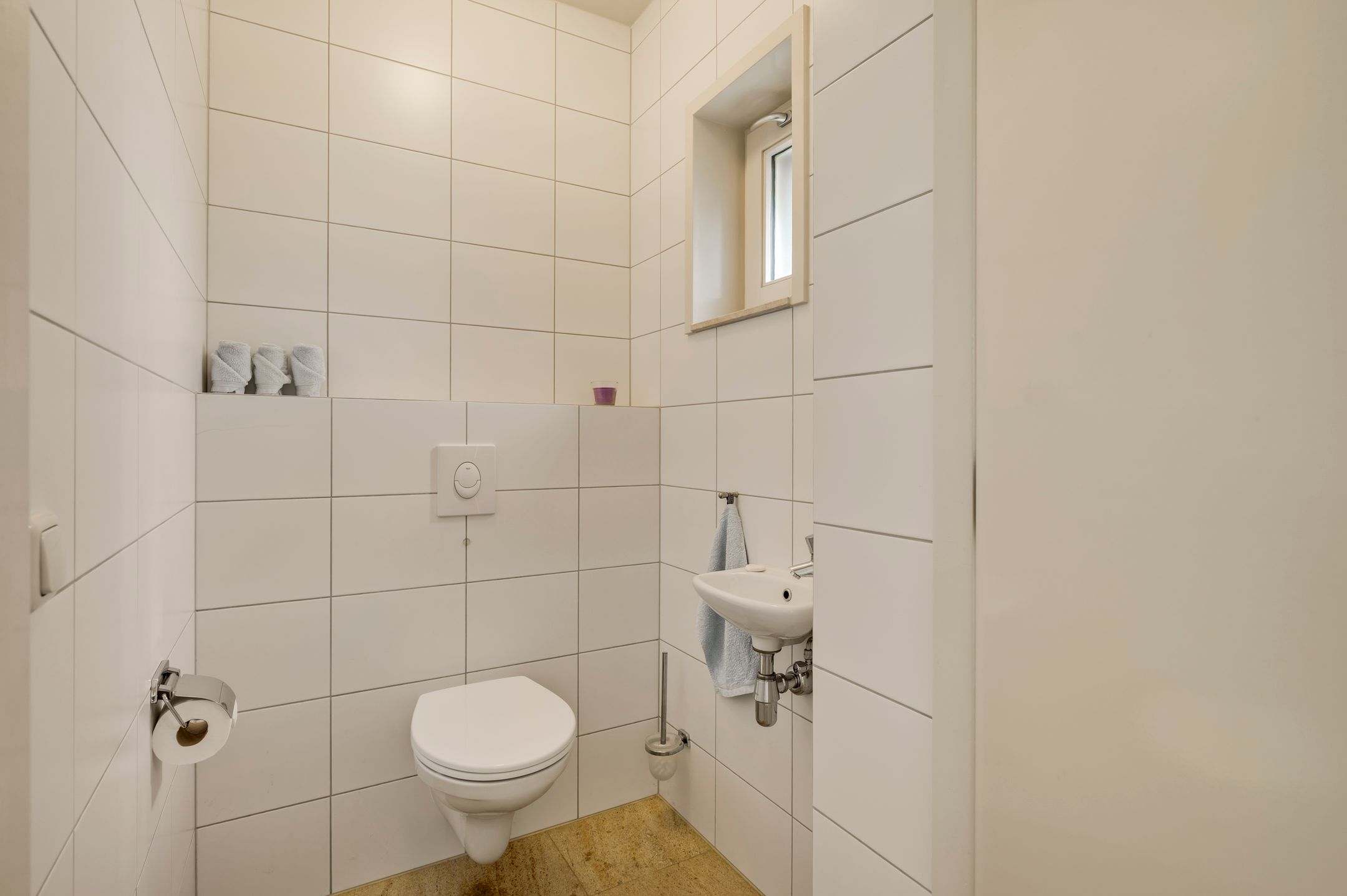 Photo 24 of Grotesteeg 8