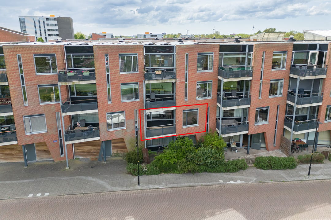 Photo 1 of Tjaarlingermeer 28