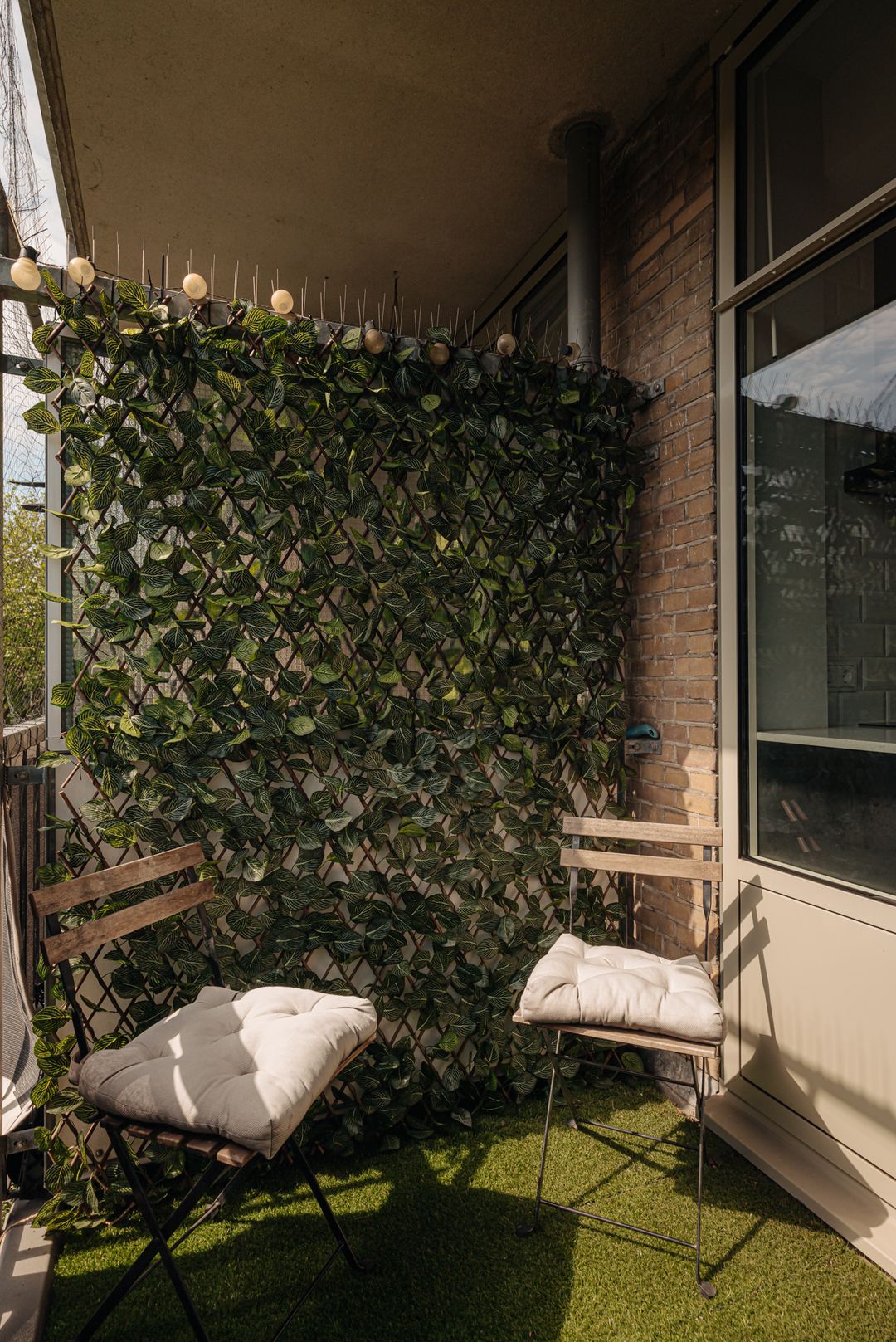 Renovated 1930s Apartment with Sunny Balcony in Bos en Lommer, Amsterdam — 13