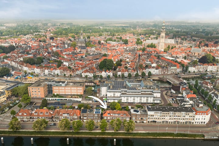Photo 2 of Blauwedijk 25