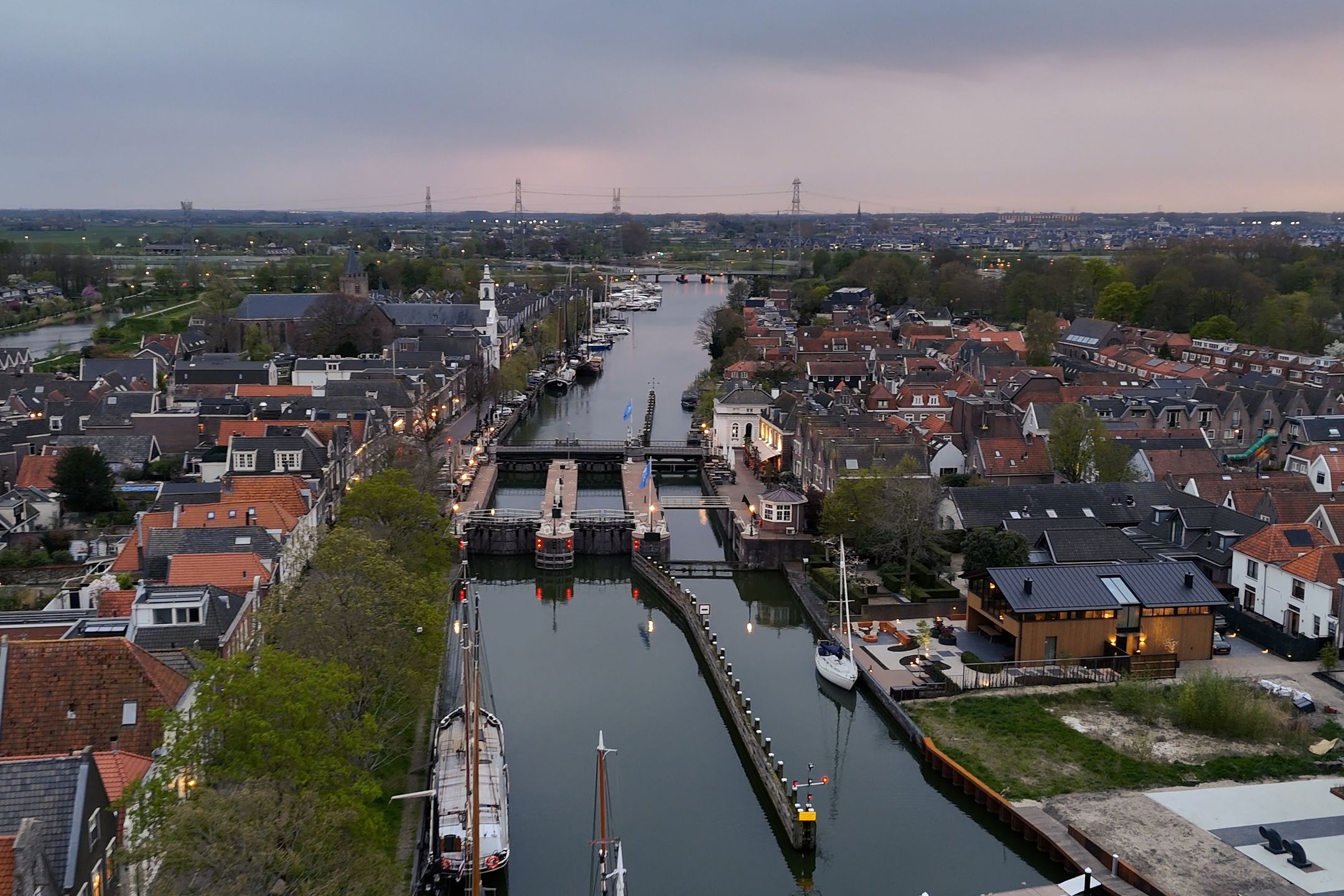 Photo 66 of Hellingstraat 48