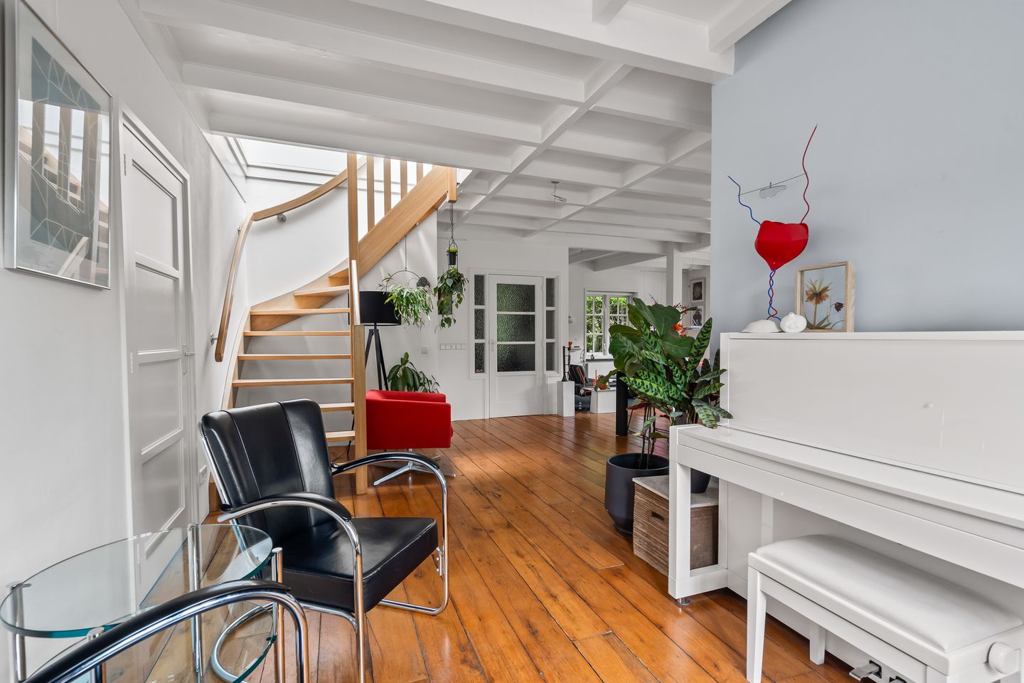 Historic Canal Front Residence with Modern Luxury in IJsselstein — 14