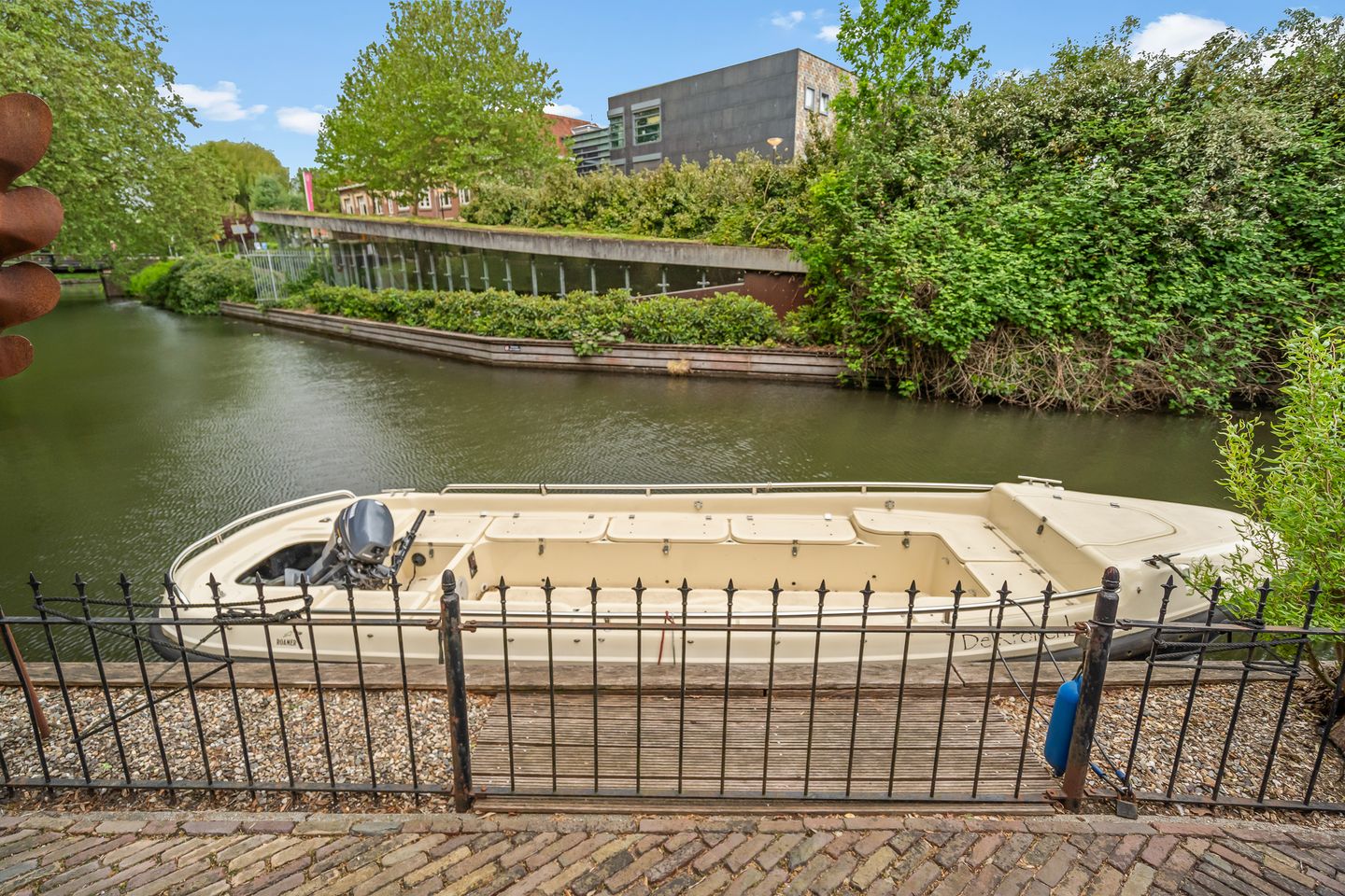 Historic Canal Front Residence with Modern Luxury in IJsselstein — 44