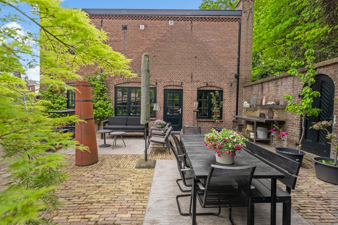 Historic Canal Front Residence with Modern Luxury in IJsselstein — 43