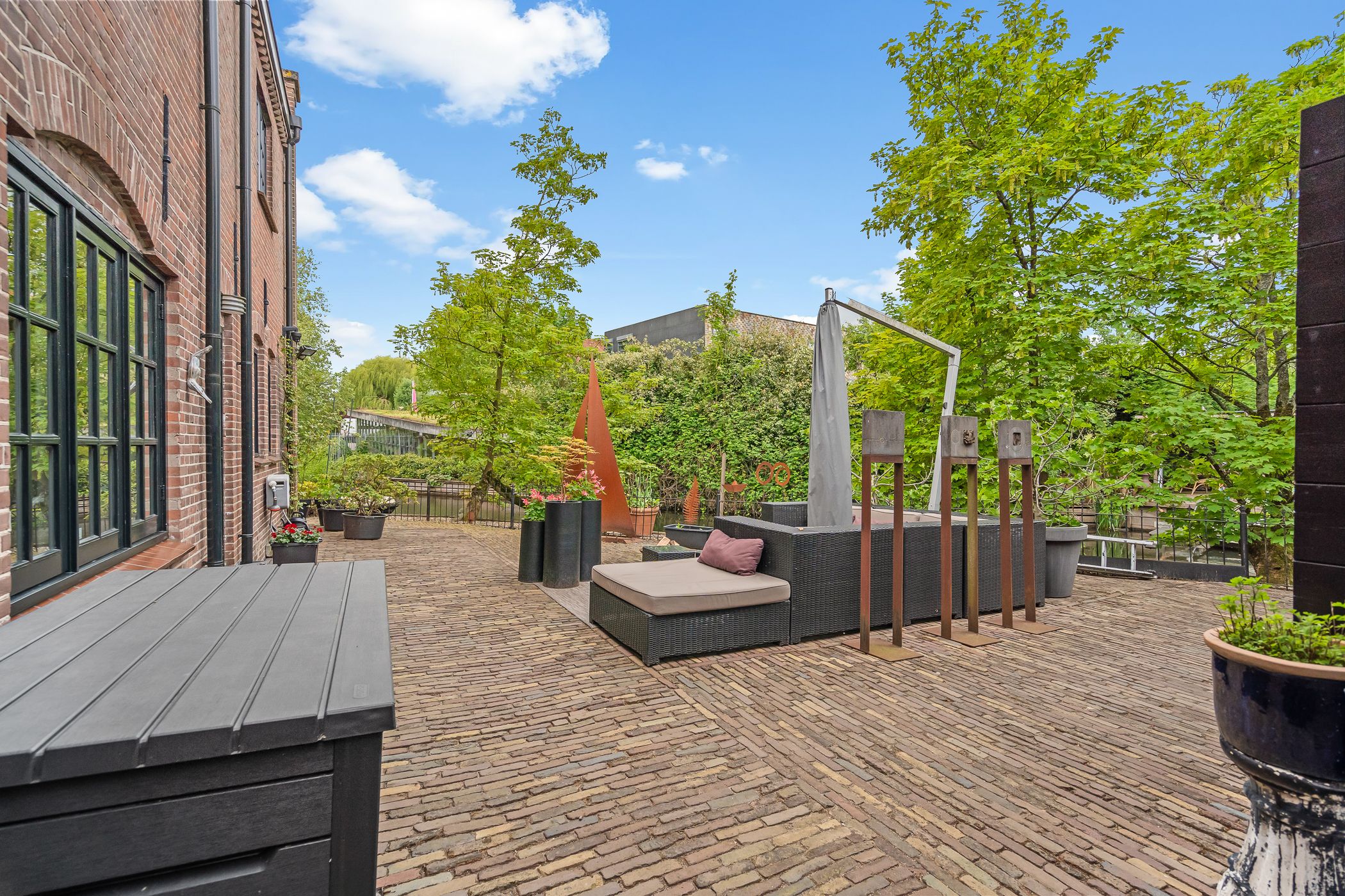 Historic Canal Front Residence with Modern Luxury in IJsselstein — 45