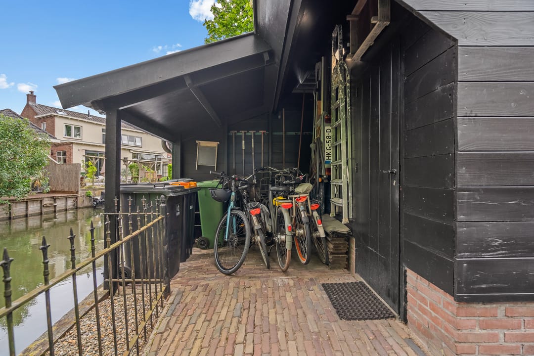 Historic Canal Front Residence with Modern Luxury in IJsselstein — 46