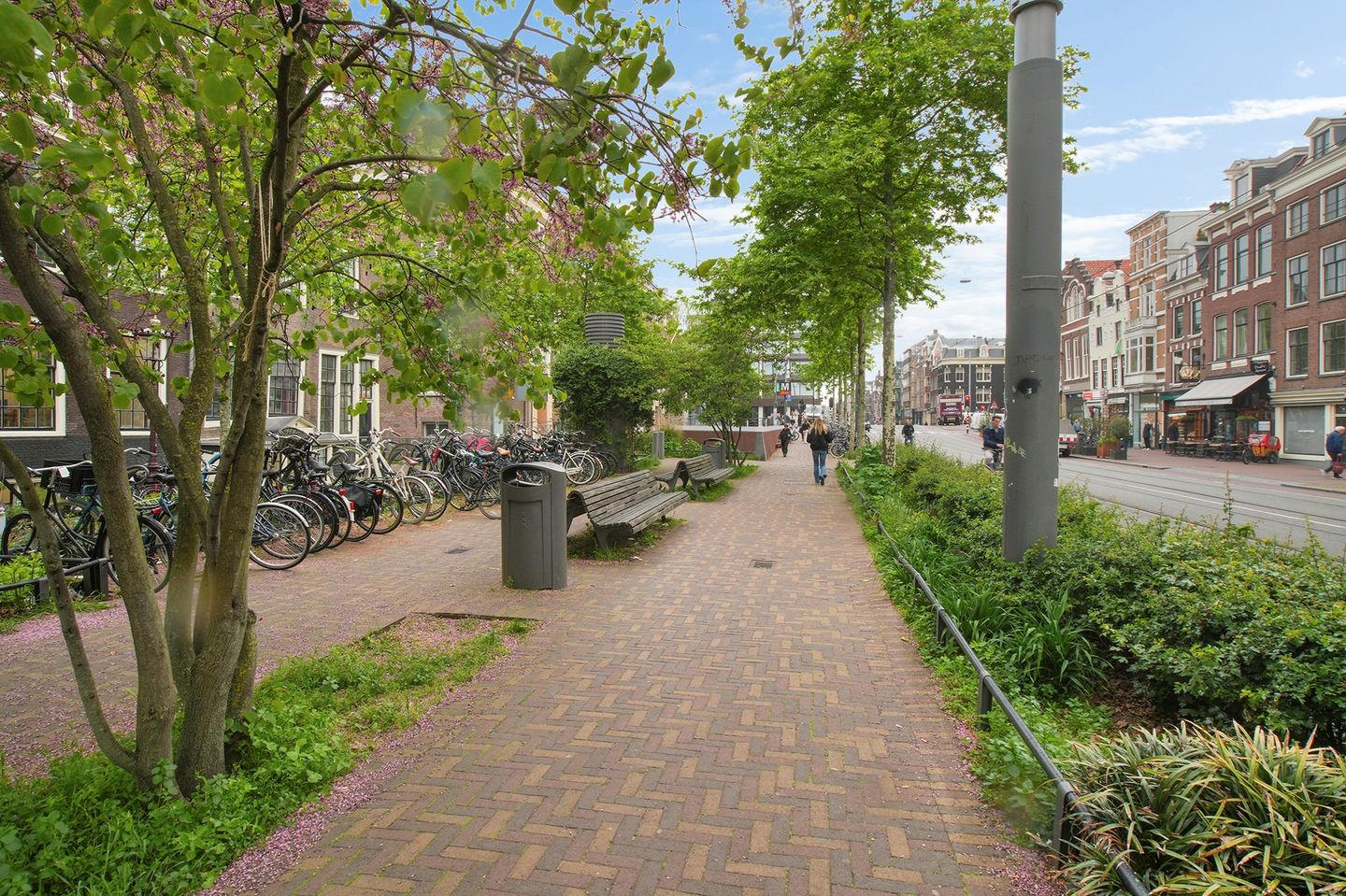 Photo 25 of Fokke Simonszstraat 25-2