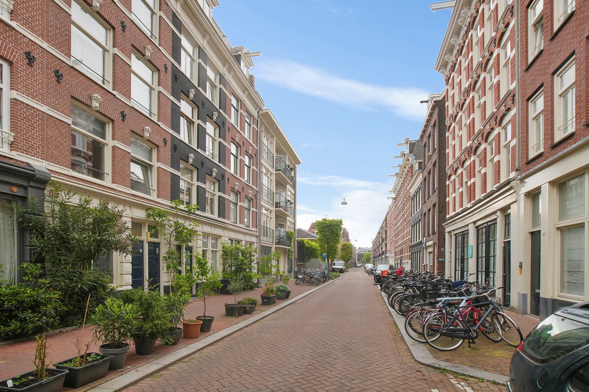 Photo 21 of Fokke Simonszstraat 25-2