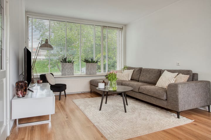 Photo 2 of Surinamestraat 96
