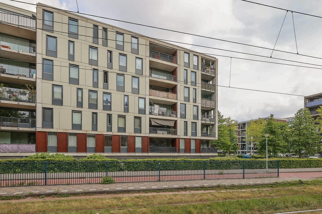 Photo 32 of Willem Baerdesenstraat 8