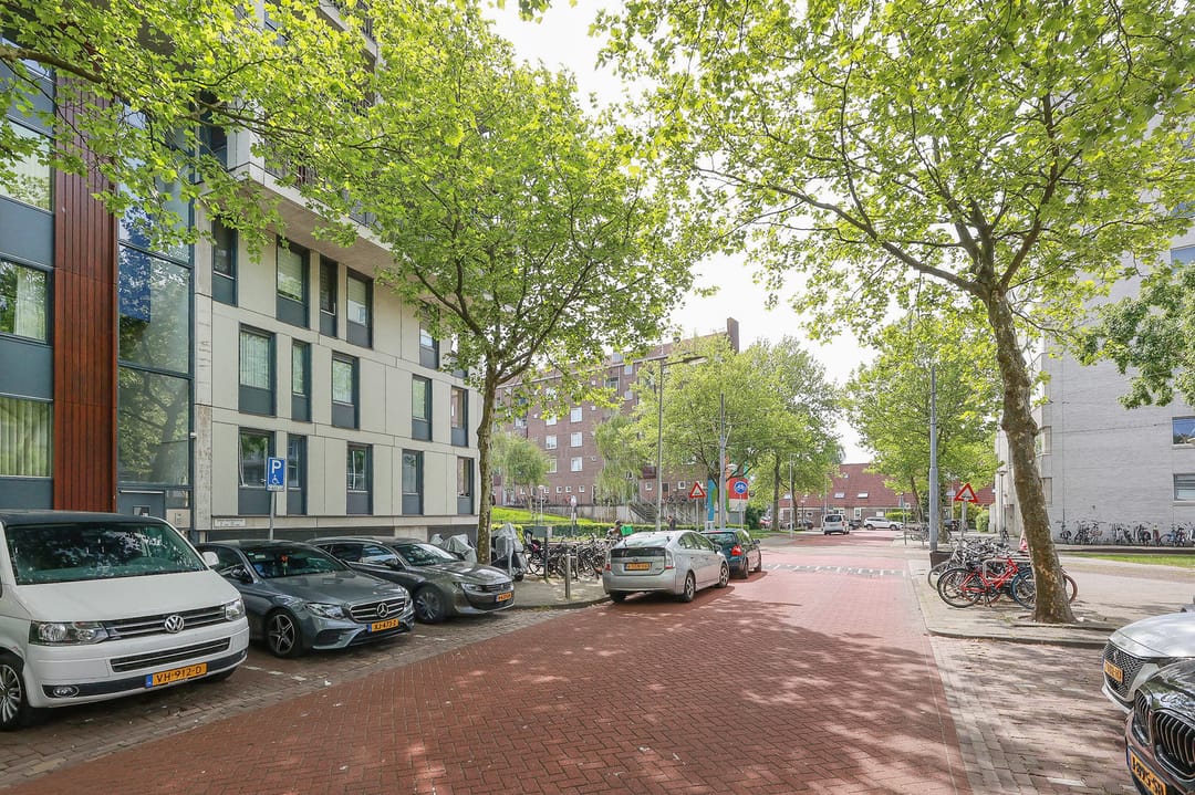 Photo 28 of Willem Baerdesenstraat 8