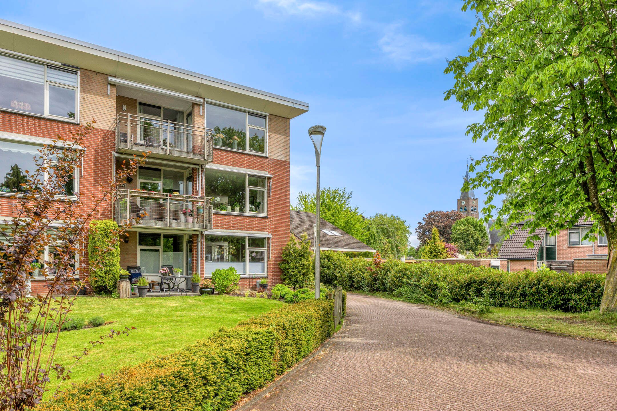 Turnkey Corner Apartment with Lift and Balcony in Heino Centre — 33