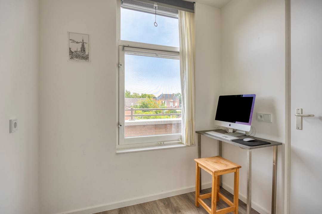 Turnkey Corner Apartment with Lift and Balcony in Heino Centre — 28