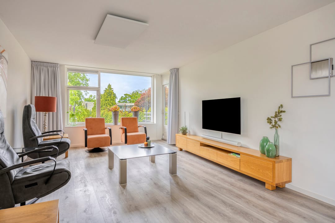 Turnkey Corner Apartment with Lift and Balcony in Heino Centre — 16