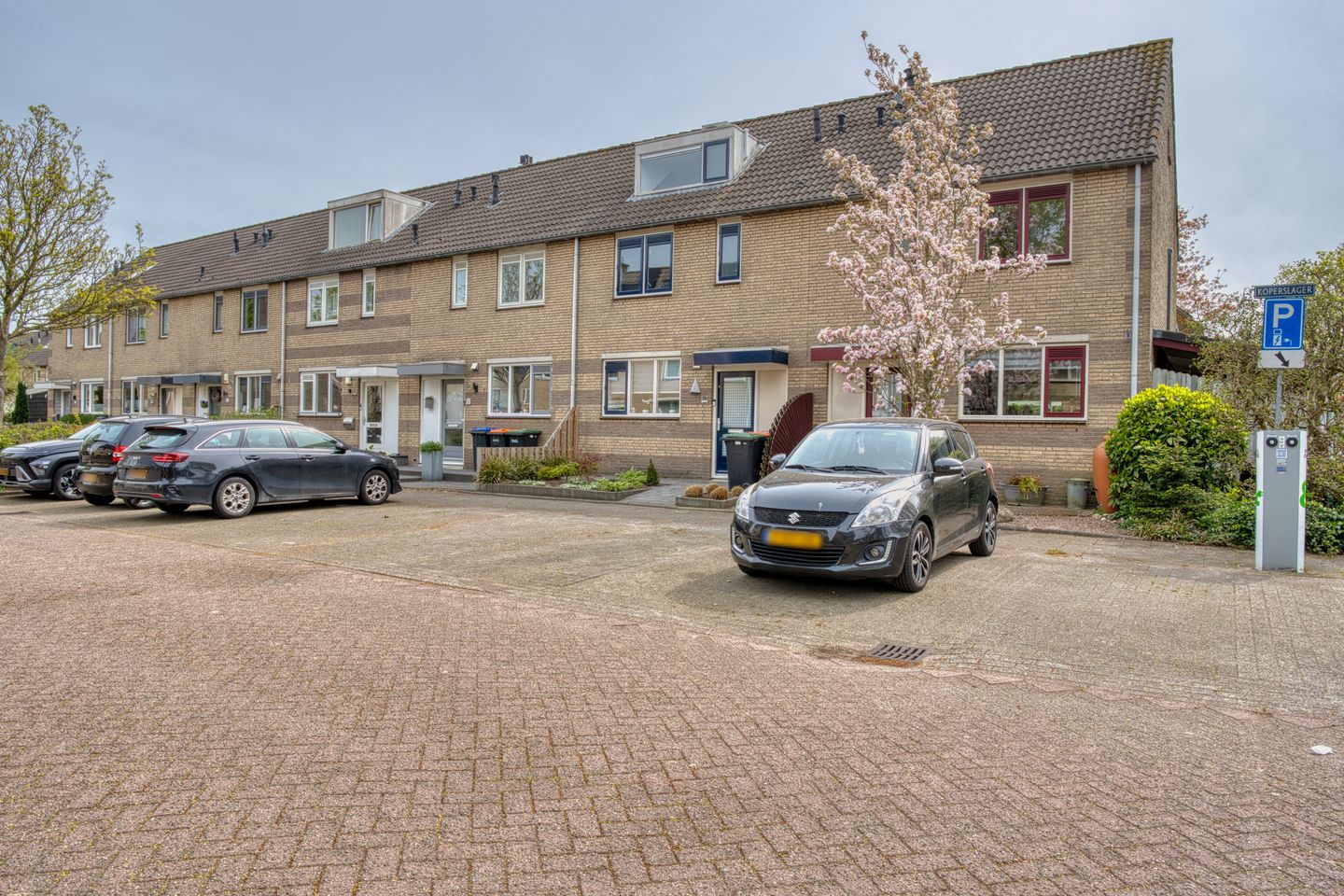 Move-in ready terraced house with 4 bedrooms, energy label A and south-facing garden in Heer Oudelands Ambacht — 44