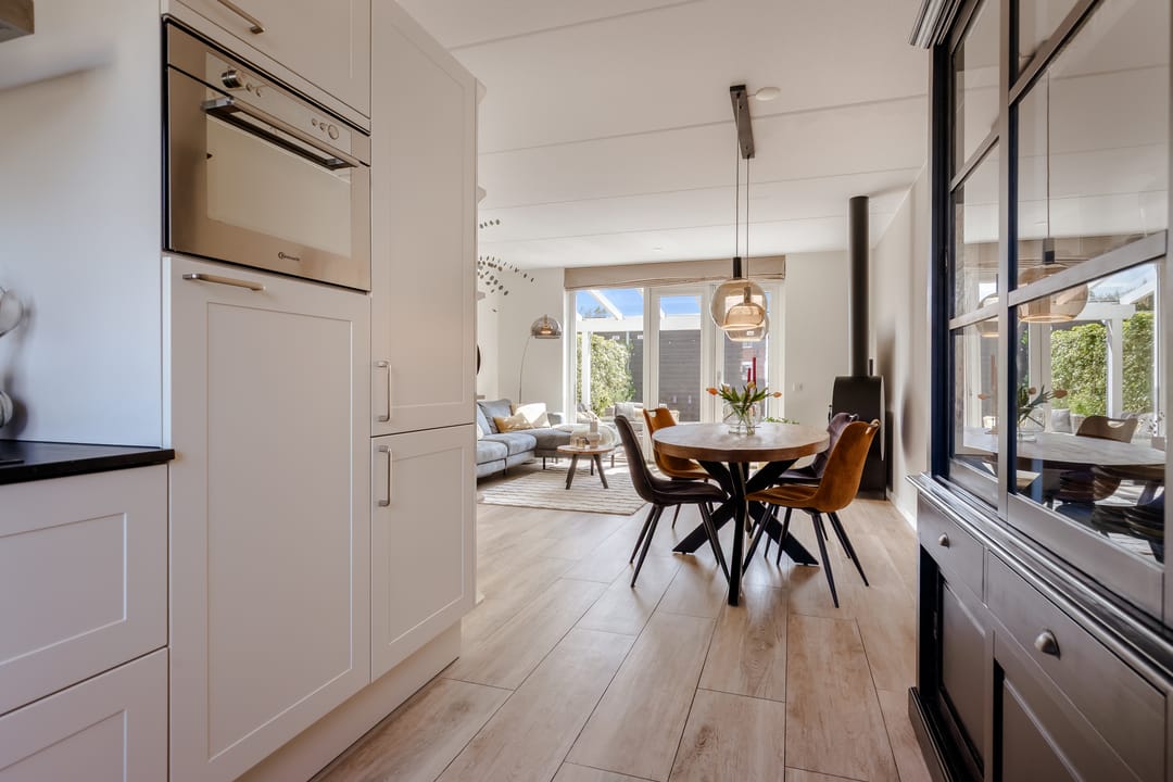 Modern Family Home in Popular Blaricummermeent — 11
