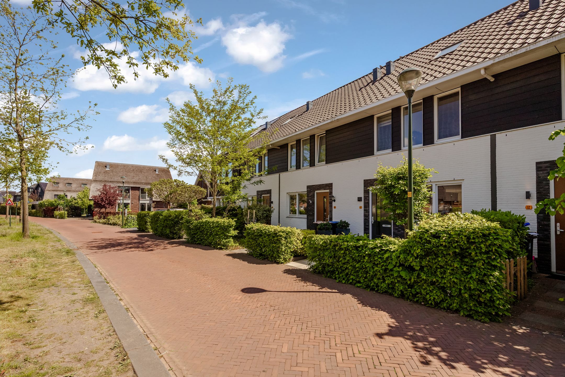 Modern Family Home in Popular Blaricummermeent — 30