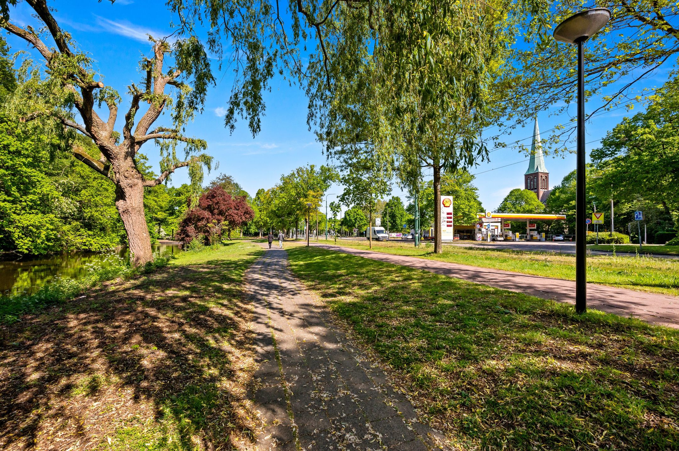 Photo 39 of Burgemeester Elsenlaan 23