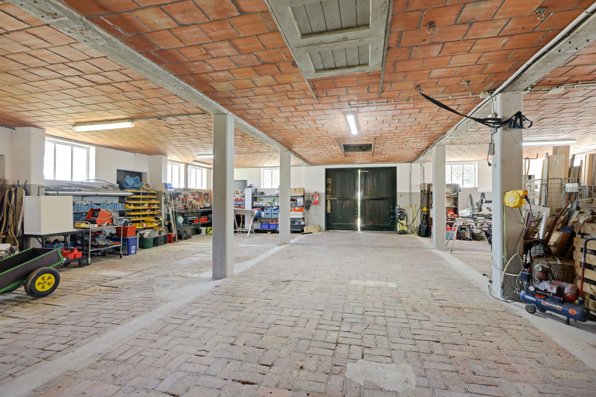 Photo 39 of Nieuwe Steeg 1