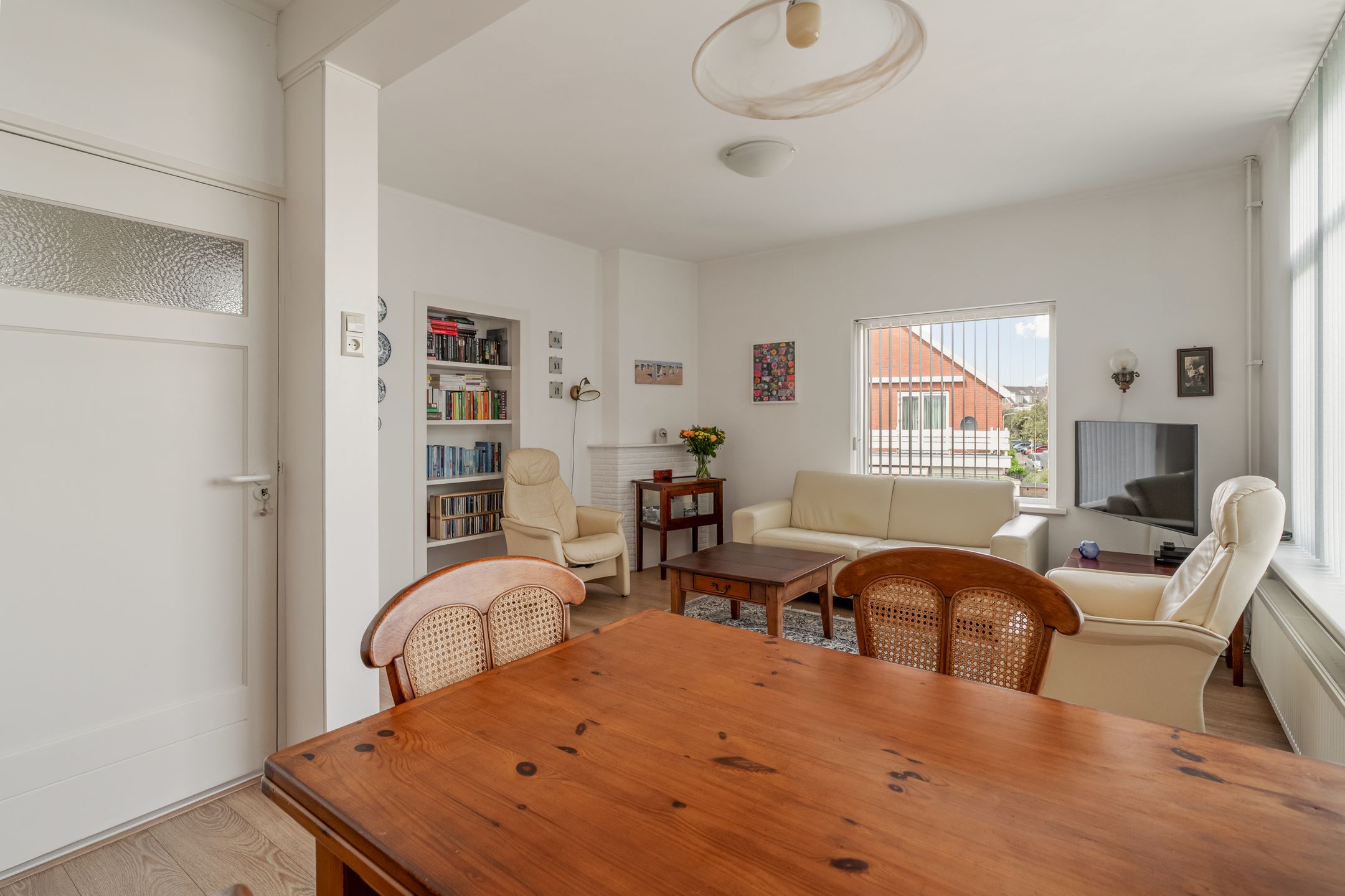 Photo 6 of Prins Bernhardstraat 47