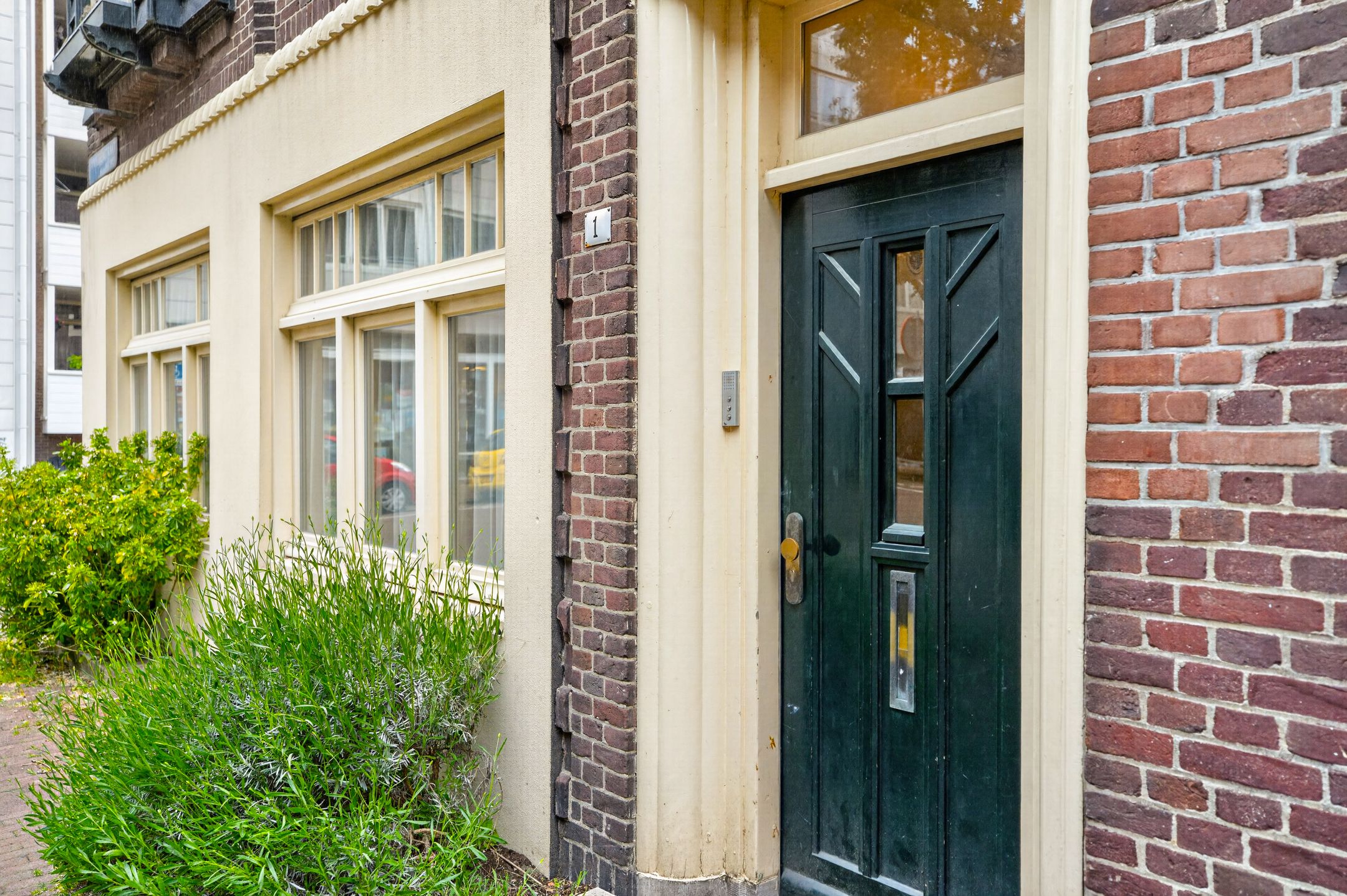 Foto 39 van Van Effenstraat 1-3