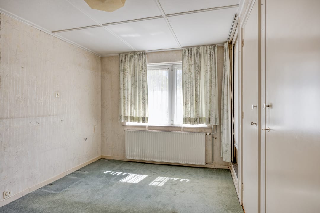 Detached Home with Extensive 3690 m² Plot in Rural Sint Hubert — 23