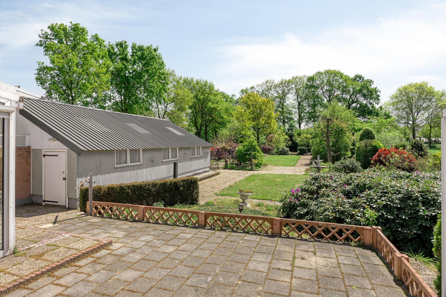 Detached Home with Extensive 3690 m² Plot in Rural Sint Hubert — 44