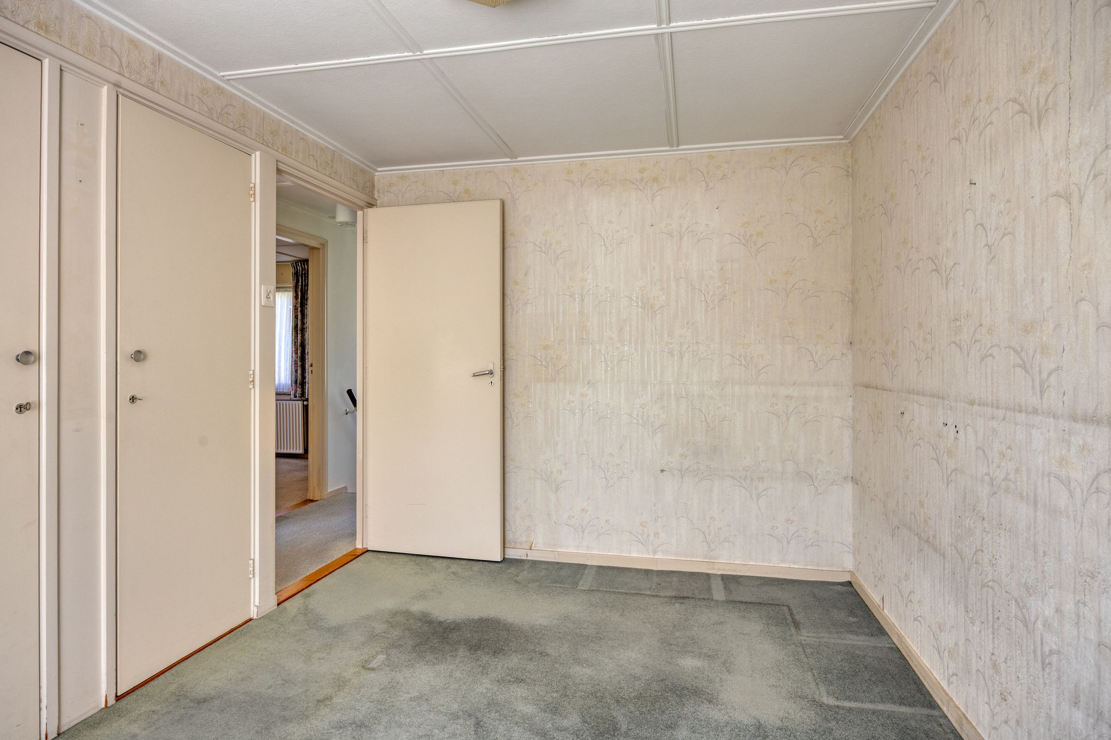 Detached Home with Extensive 3690 m² Plot in Rural Sint Hubert — 24