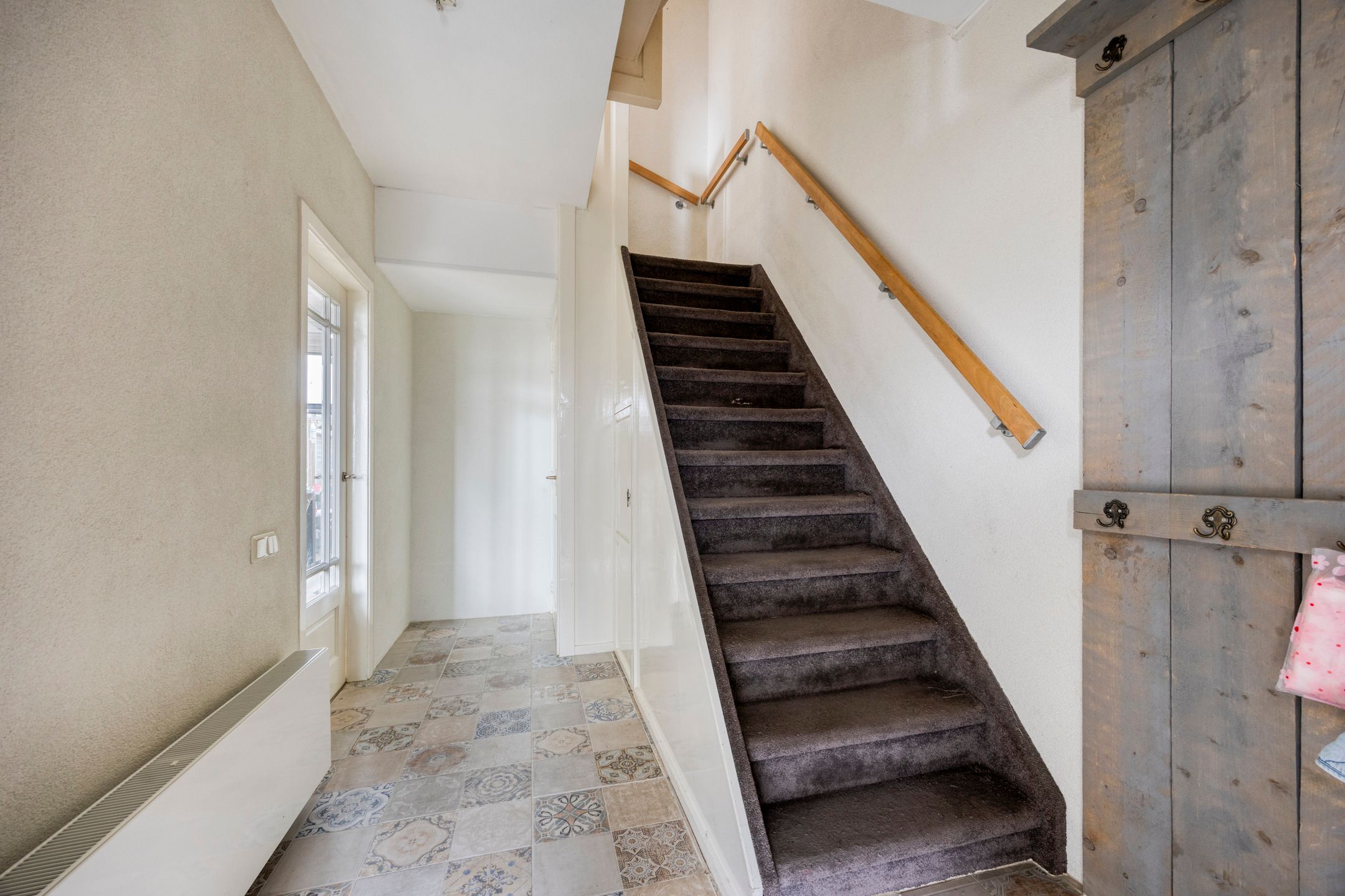 Spacious Family Home with Sunroom and Five Bedrooms in Etten-Leur — 9