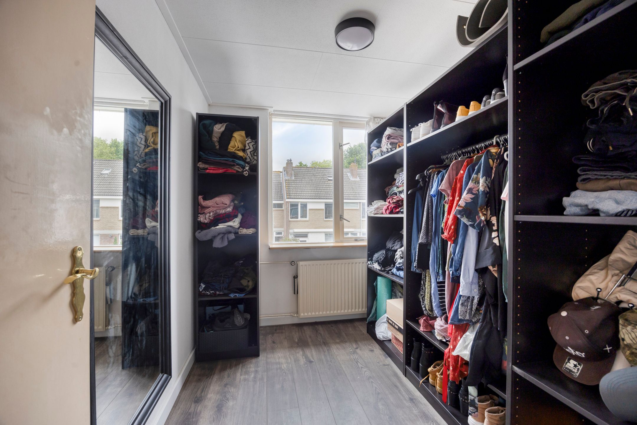 Spacious Family Home with Sunroom and Five Bedrooms in Etten-Leur — 21