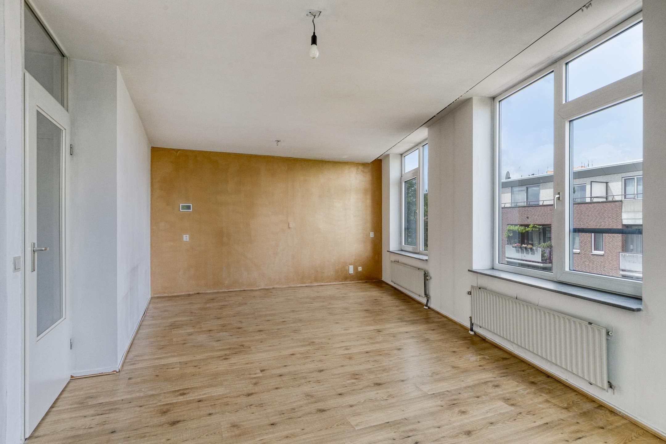 Photo 12 of Meester Willemstraat 10