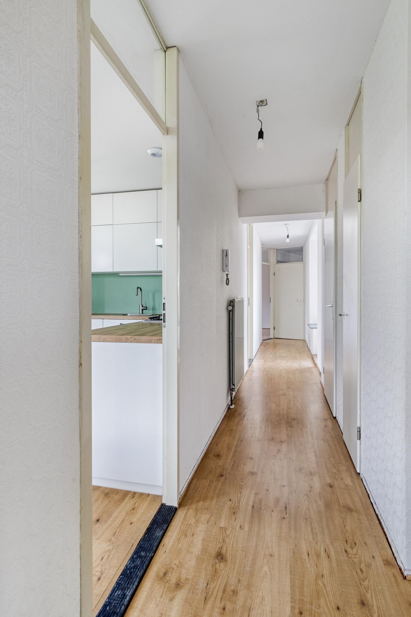 Photo 20 of Meester Willemstraat 10