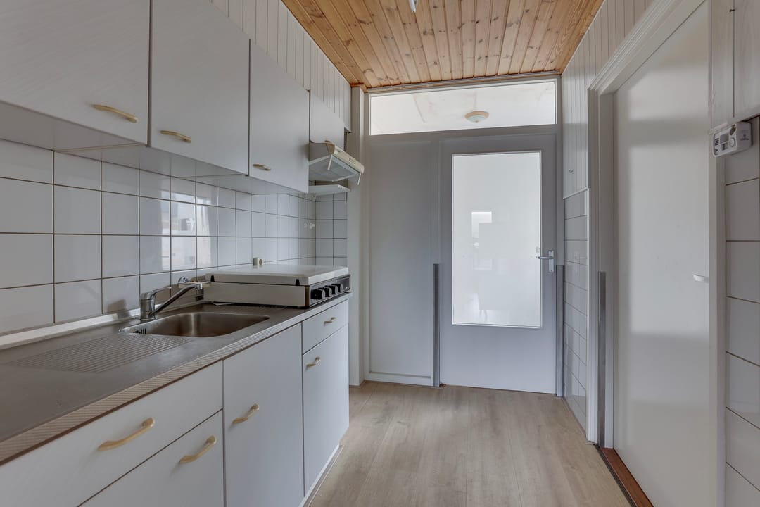 Terraced house with renovation potential in Hattem-Noord — 11