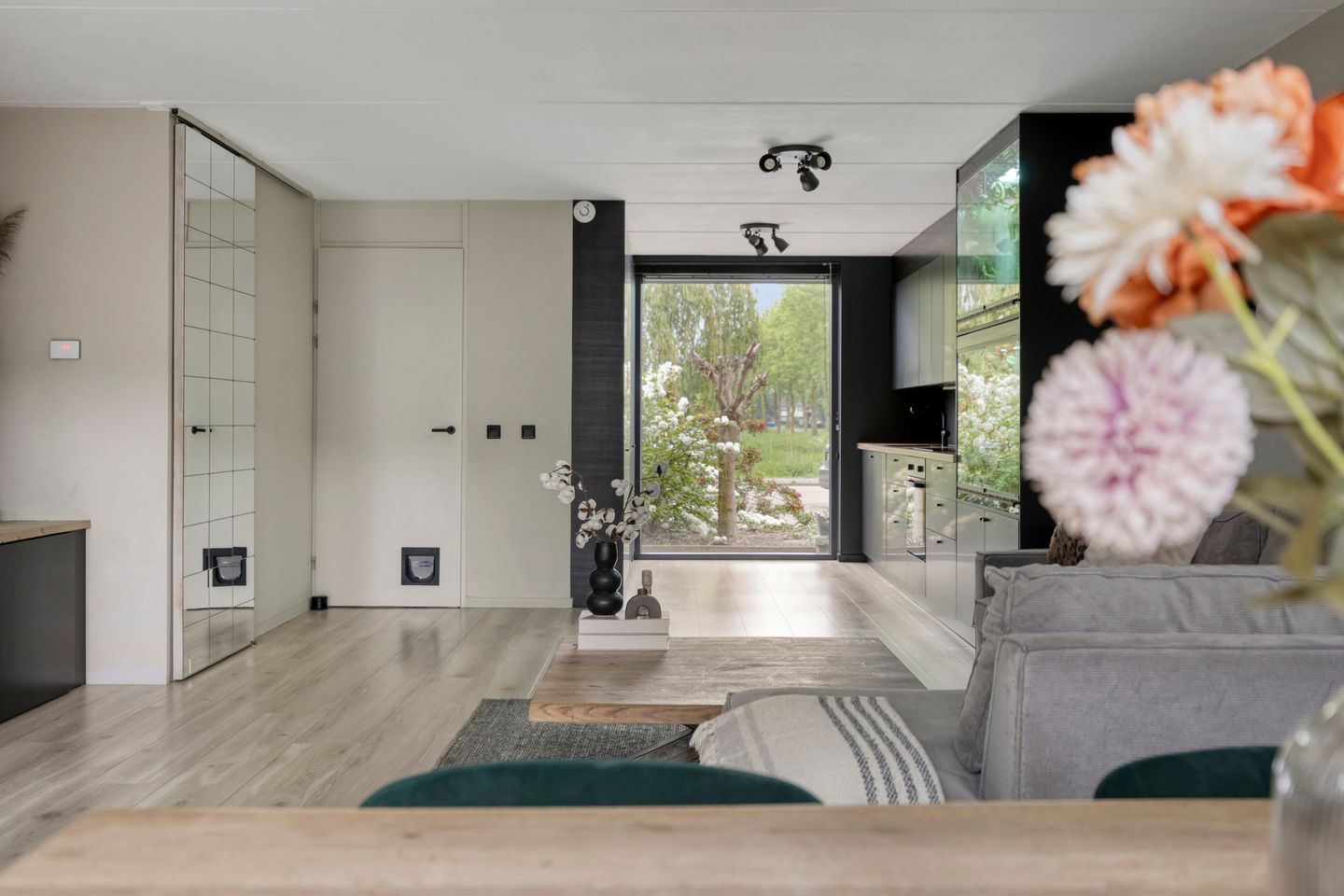 Photo 19 of Cornelis Florisstraat 10