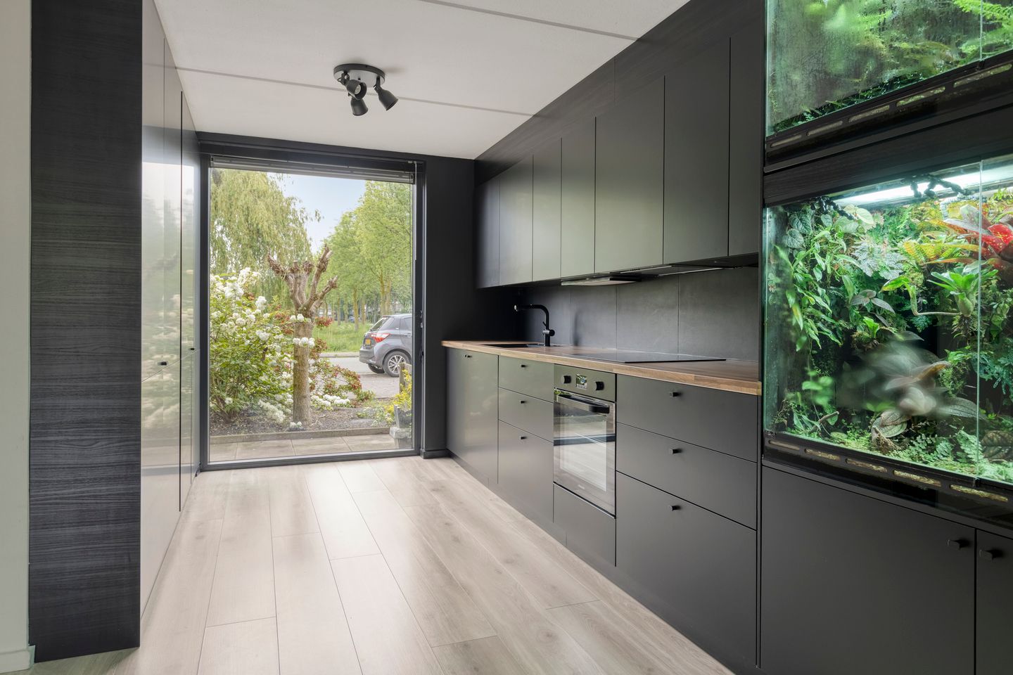 Foto 4 van Cornelis Florisstraat 10