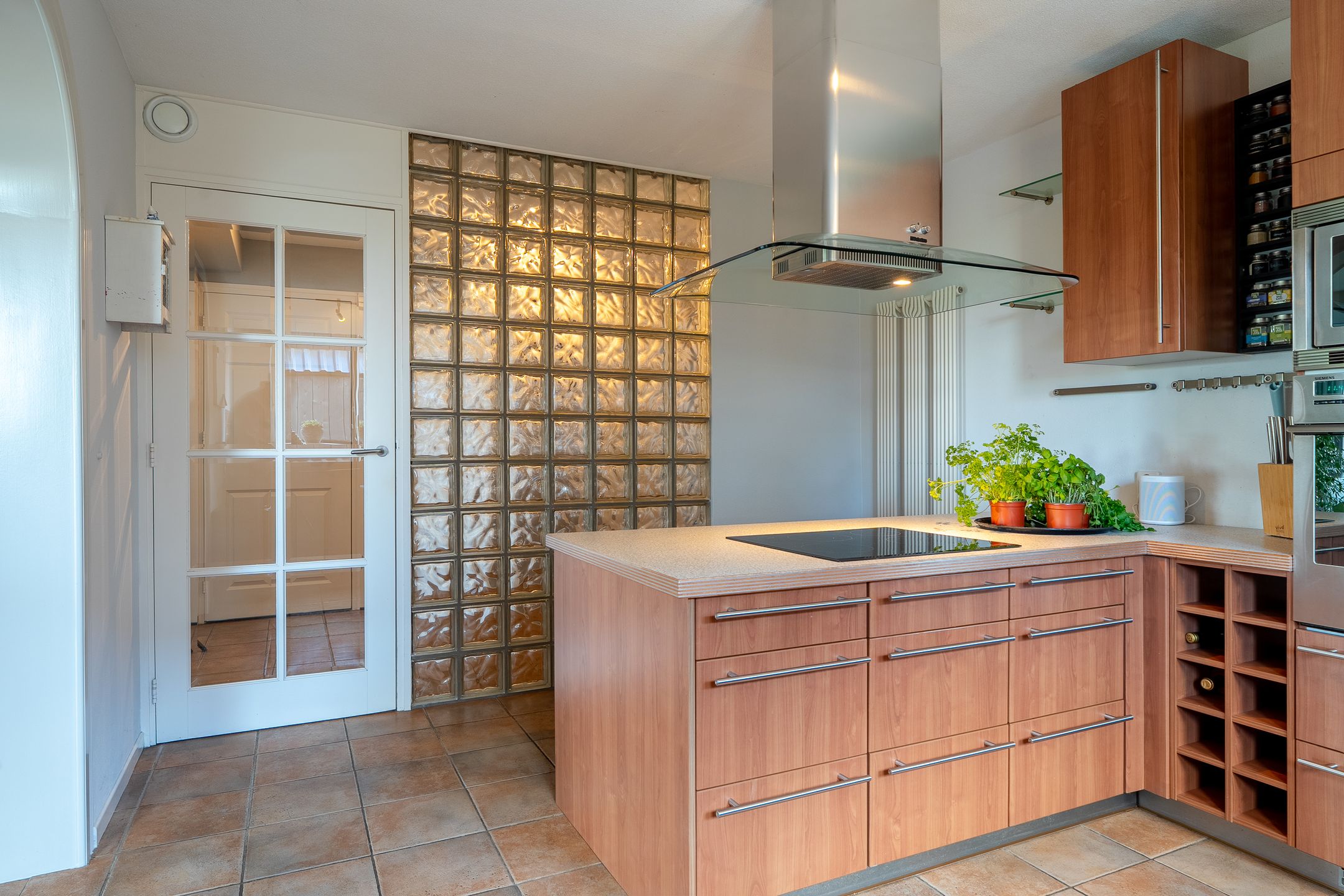 Spacious Farmhouse with Separate Guest Accommodation in Drenthe — 39