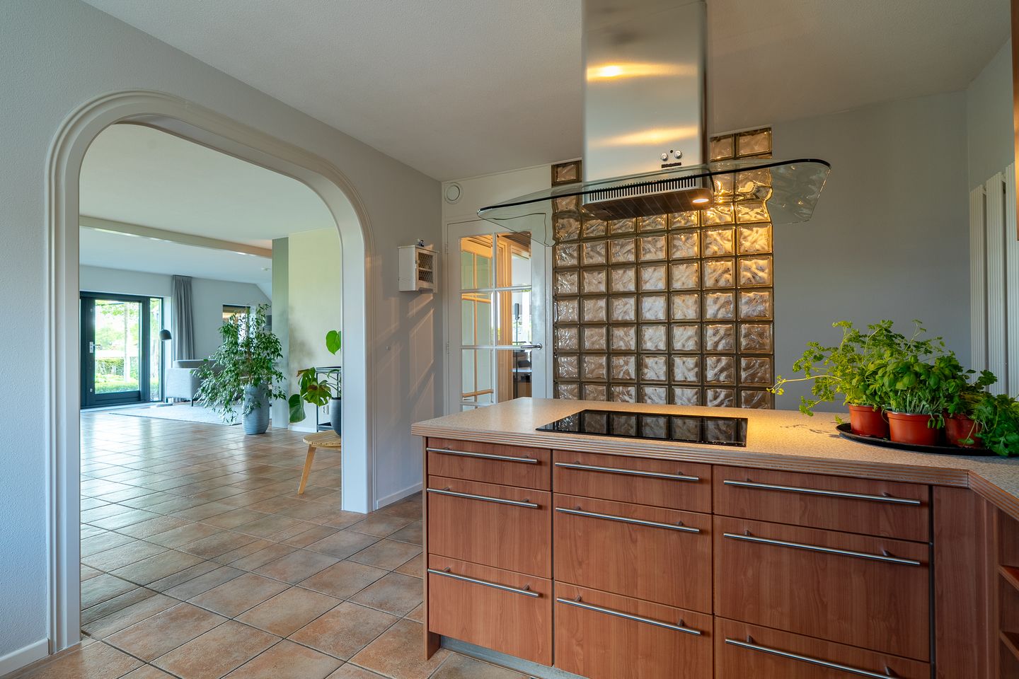 Spacious Farmhouse with Separate Guest Accommodation in Drenthe — 35