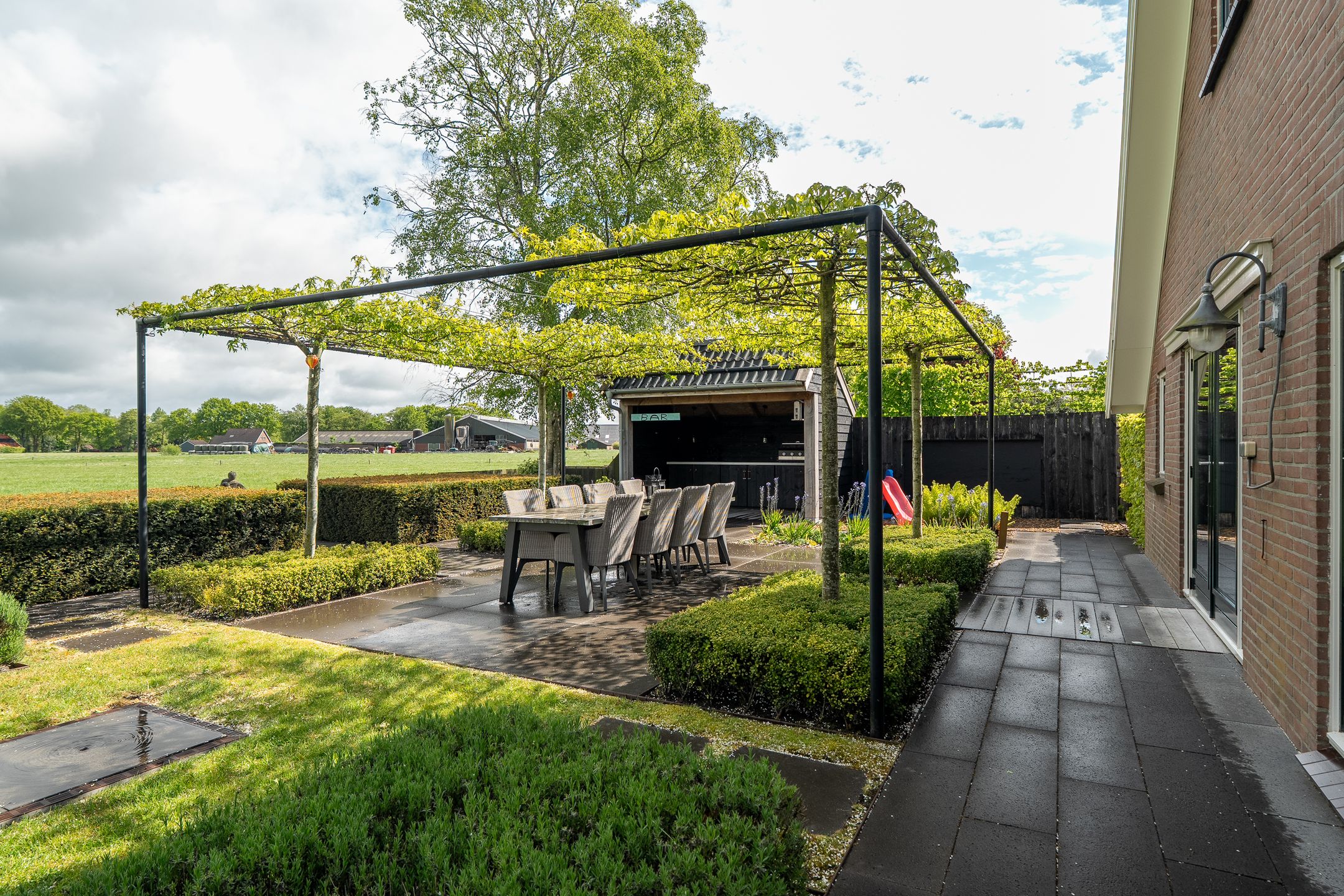 Spacious Farmhouse with Separate Guest Accommodation in Drenthe — 102