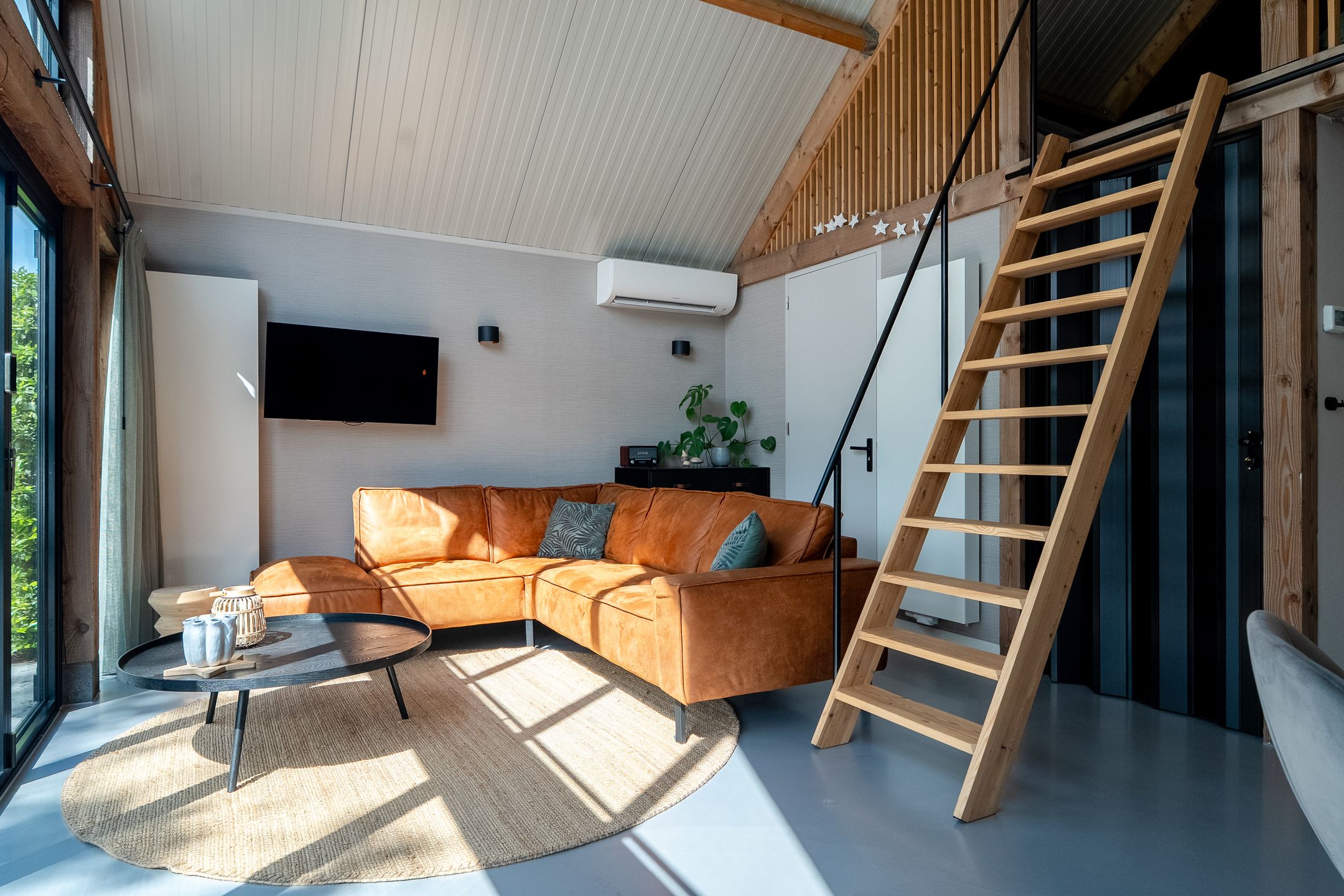 Spacious Farmhouse with Separate Guest Accommodation in Drenthe — 117