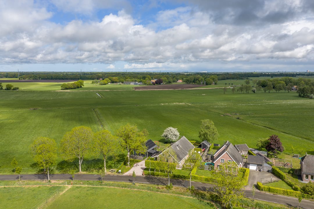 Spacious Farmhouse with Separate Guest Accommodation in Drenthe — 131