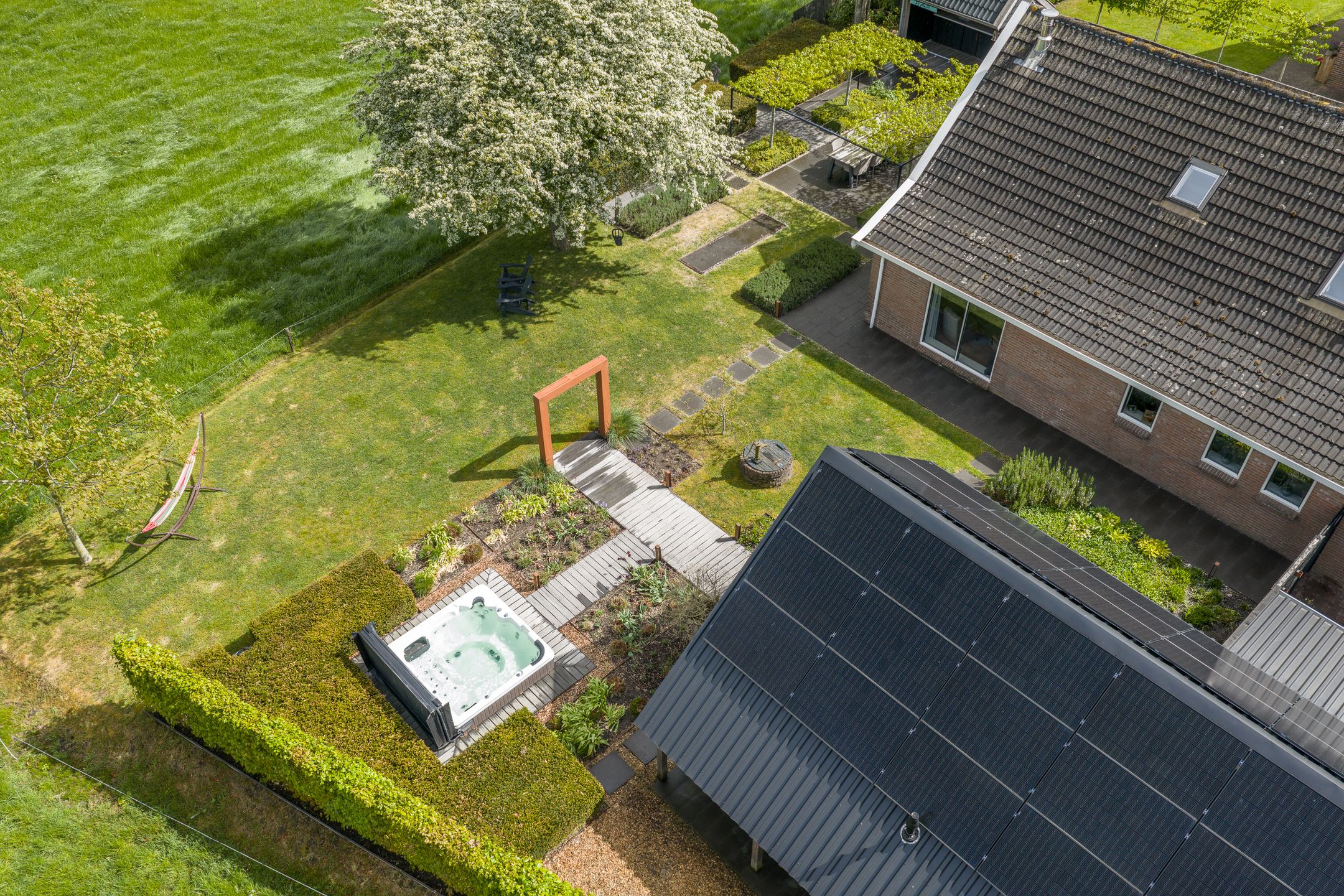 Spacious Farmhouse with Separate Guest Accommodation in Drenthe — 135