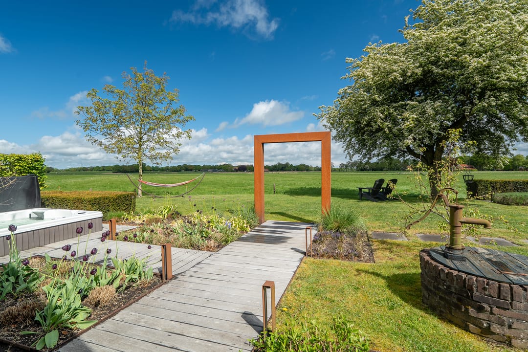 Spacious Farmhouse with Separate Guest Accommodation in Drenthe — 92