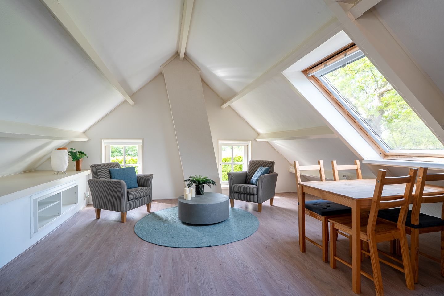 Spacious Farmhouse with Separate Guest Accommodation in Drenthe — 64